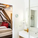 Hotel Hofgut Hohenkarpfen Hausen ob Verena