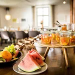 Hofgut Hohenkarpfen Hotel