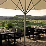 Hotel Hofgut Hohenkarpfen 3*