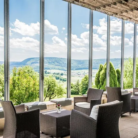 Hofgut Hohenkarpfen 3*
