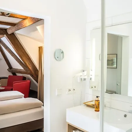 Hotel Hofgut Hohenkarpfen Hausen ob Verena