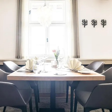 Hotel Hofgut Hohenkarpfen Hausen ob Verena