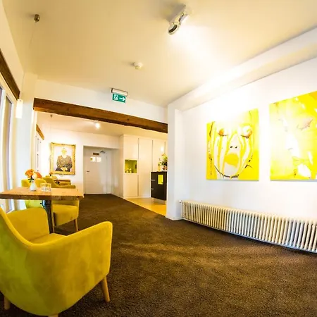 Hofgut Hohenkarpfen 3* Hausen ob Verena