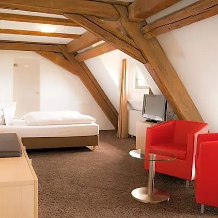 Hofgut Hohenkarpfen 3* Hausen ob Verena